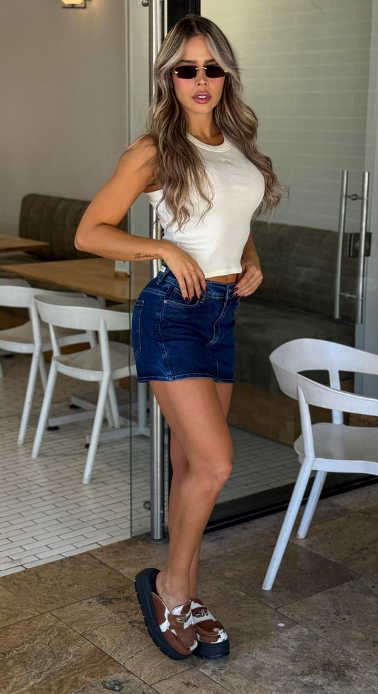 Falda Short, Tela stretch, Tiro medio, Ref: 1900
